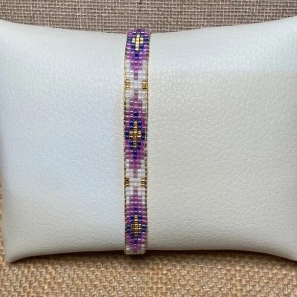 Purple White  and Gold Beaded Bracelet - Picture 2 of 5